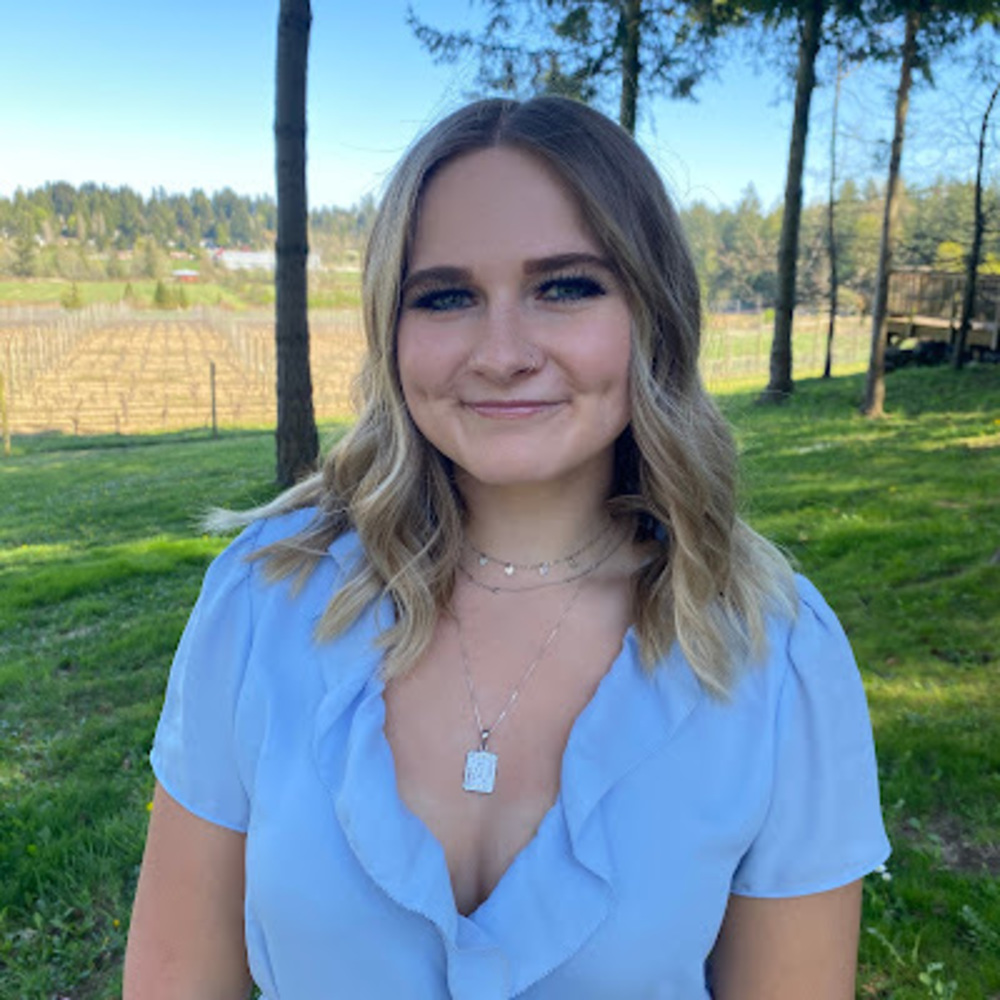 Meet your Posher, Alyssa